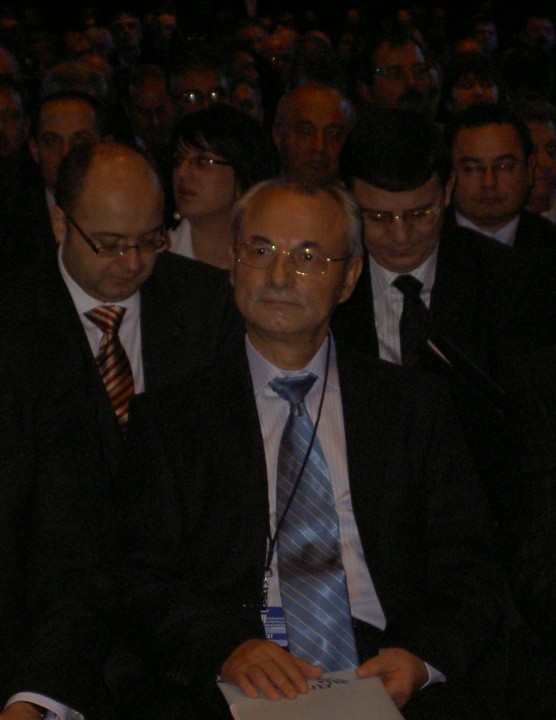 “Dr. Ahmed Dogan’ dan selamlar…