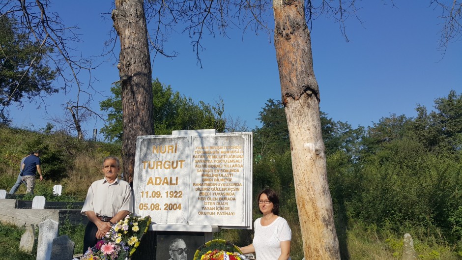 Özgürlük havarisi Nuri Adalı, mezarı başında anıldı