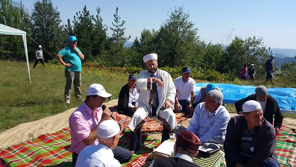 Bulgaristan'daki totaliter rejime karşı ilk başkaldıran Tosçalı köyünde, İslam dinini yozlaştırma hareketi mi başladı?
